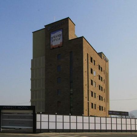 Gimhae Perfect Hotel מראה חיצוני תמונה