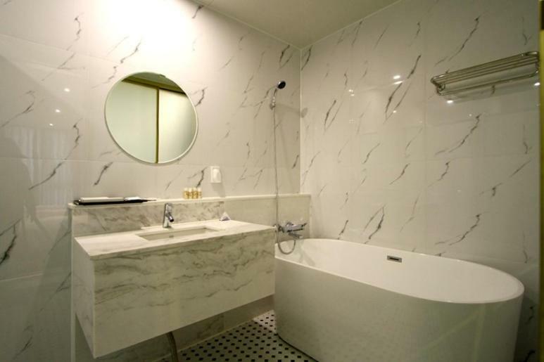Gimhae Perfect Hotel מראה חיצוני תמונה