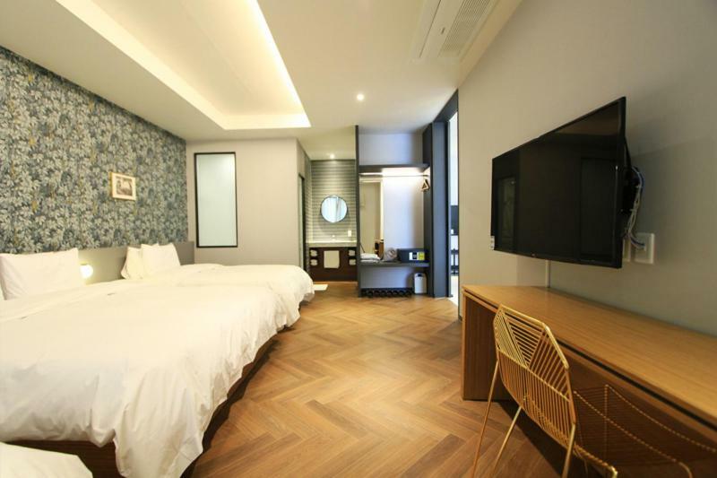 Gimhae Perfect Hotel מראה חיצוני תמונה