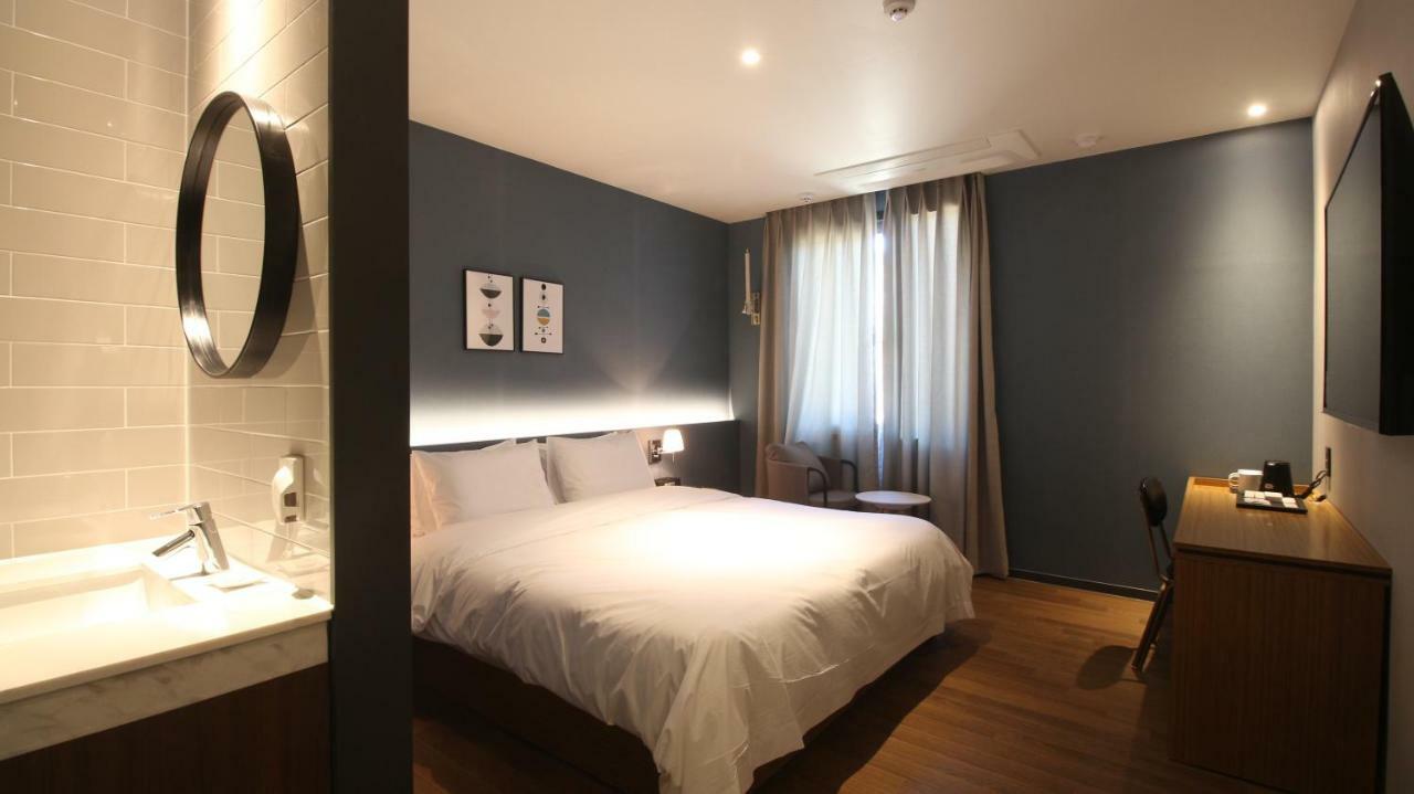 Gimhae Perfect Hotel מראה חיצוני תמונה
